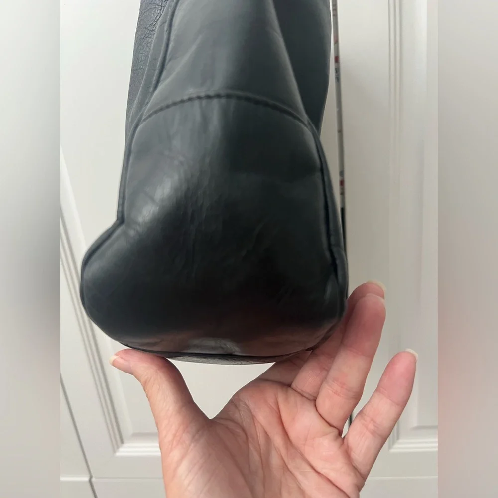 Tory Burch Black Leather Hobo Bag